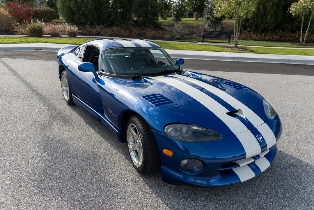 1997 Dodge Viper GTS 2nd Gen - Image 2 of 31