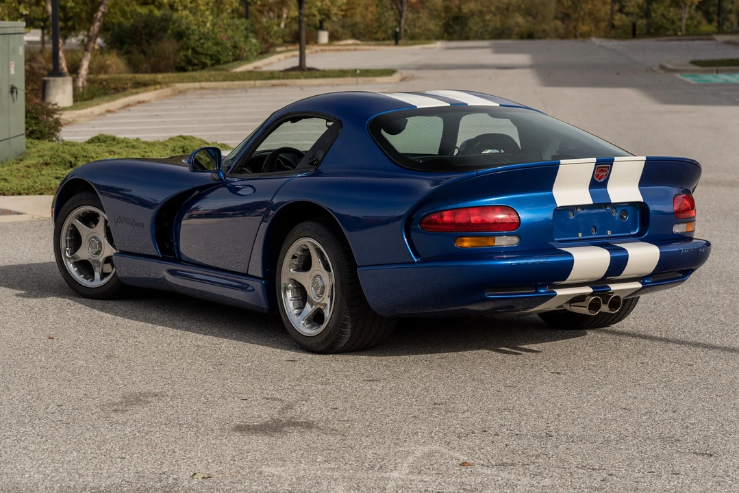 1997 Dodge Viper GTS 2nd Gen - Image 13 of 31