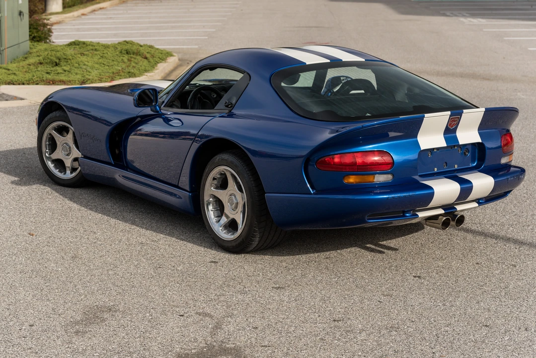 1997 Dodge Viper GTS 2nd Gen - Image 14 of 31