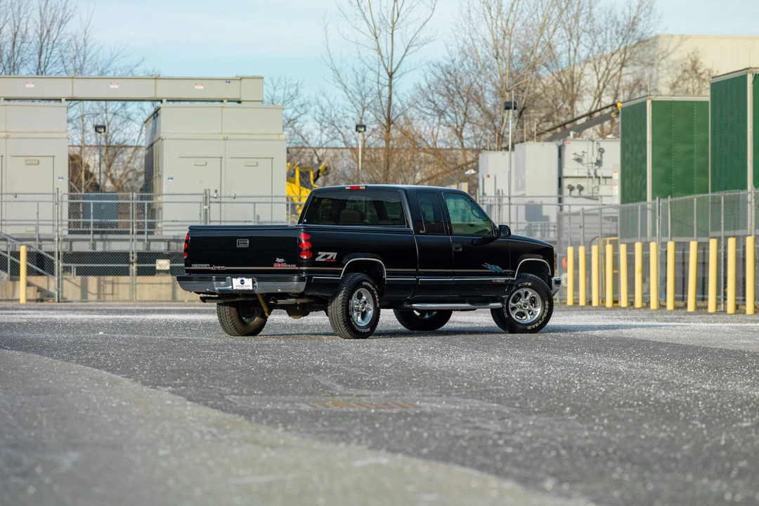 1997 GMC Sierra 1st Gen - Image 5 of 31