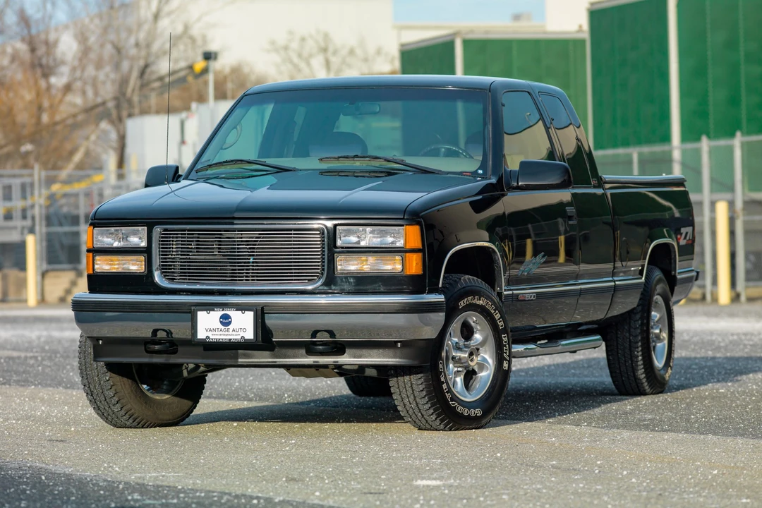 1997 GMC Sierra 1st Gen - Image 11 of 31