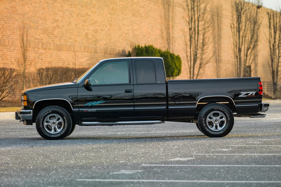 1997 GMC Sierra 1st Gen - Image 12 of 31