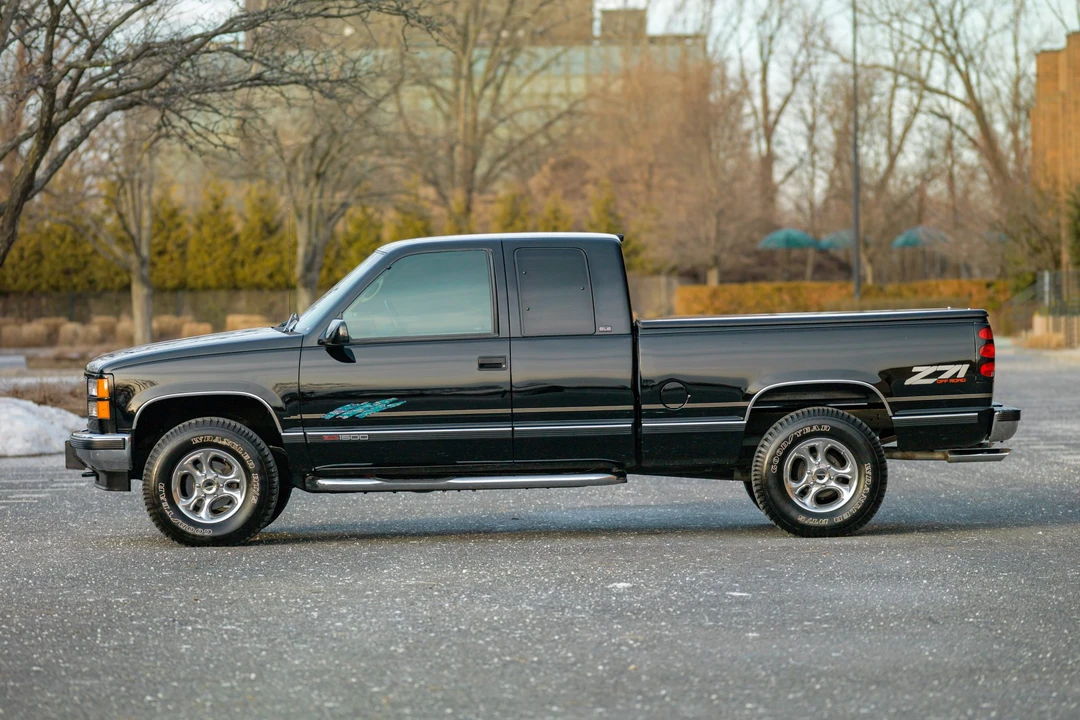 1997 GMC Sierra 1st Gen - Image 14 of 31
