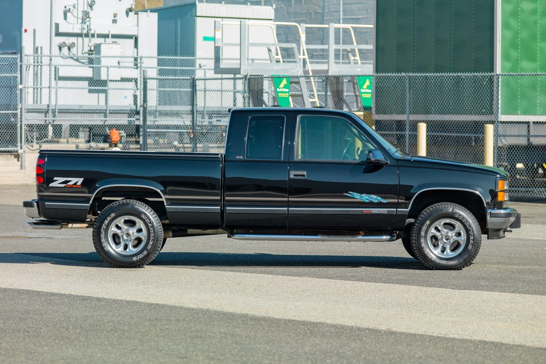 1997 GMC Sierra 1st Gen - Image 25 of 31