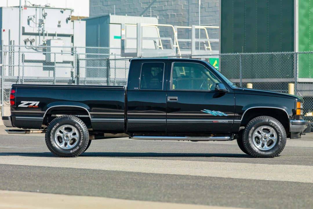 1997 GMC Sierra 1st Gen - Image 24 of 31