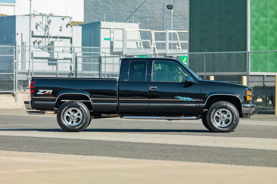 1997 GMC Sierra 1st Gen - Image 22 of 31