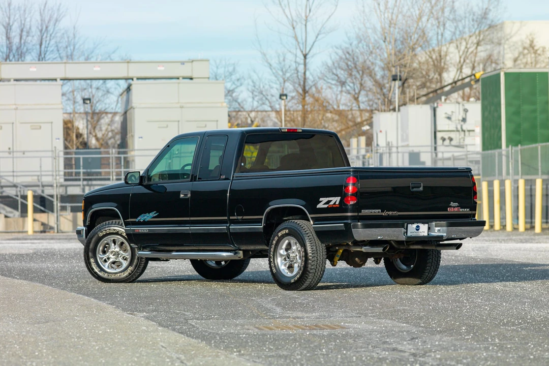 1997 GMC Sierra 1st Gen - Image 16 of 31