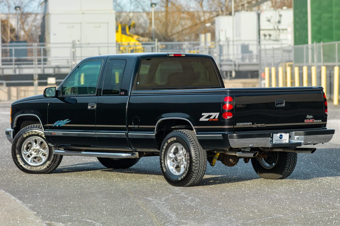 1997 GMC Sierra 1st Gen - Image 17 of 31