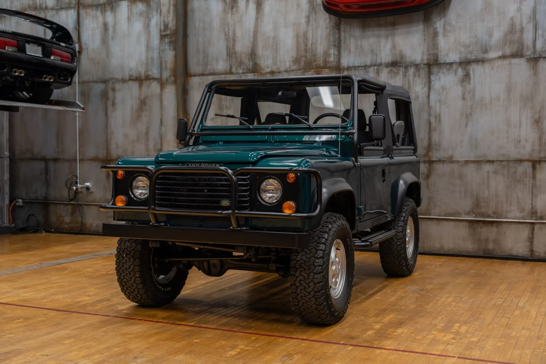 1997 Land Rover Defender 90 - Image 5 of 31