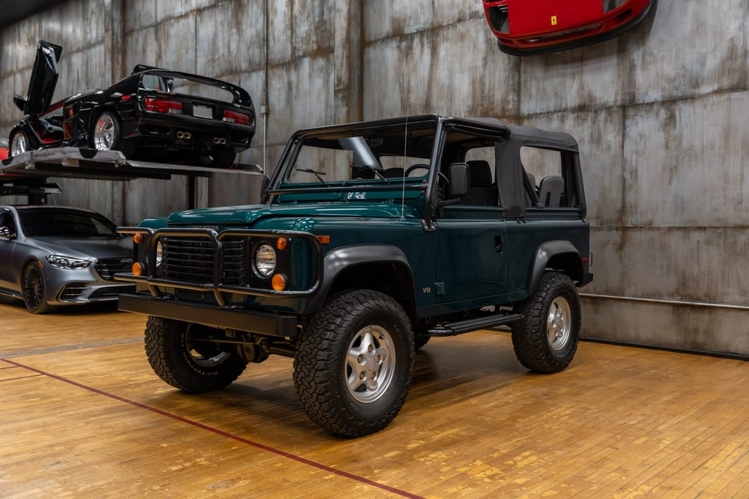 1997 Land Rover Defender 90 - Image 3 of 31