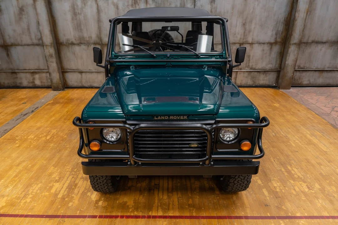 1997 Land Rover Defender 90 - Image 6 of 31