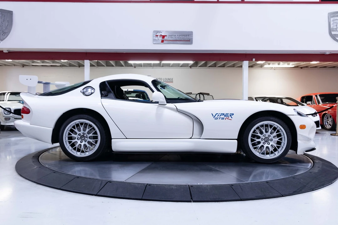 1998 Dodge Viper GTS 2nd Gen - Image 27 of 31
