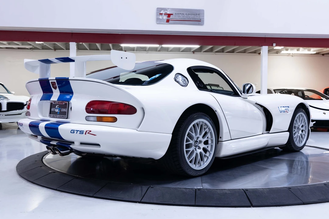 1998 Dodge Viper GTS 2nd Gen - Image 28 of 31