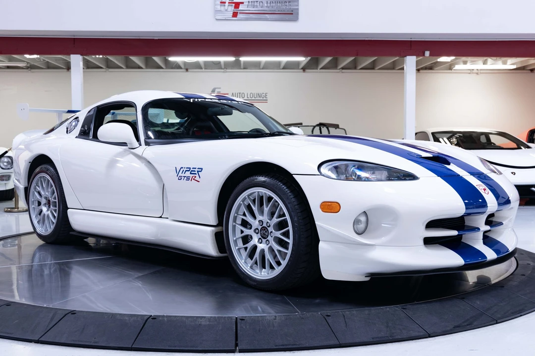 1998 Dodge Viper GTS 2nd Gen - Image 26 of 31