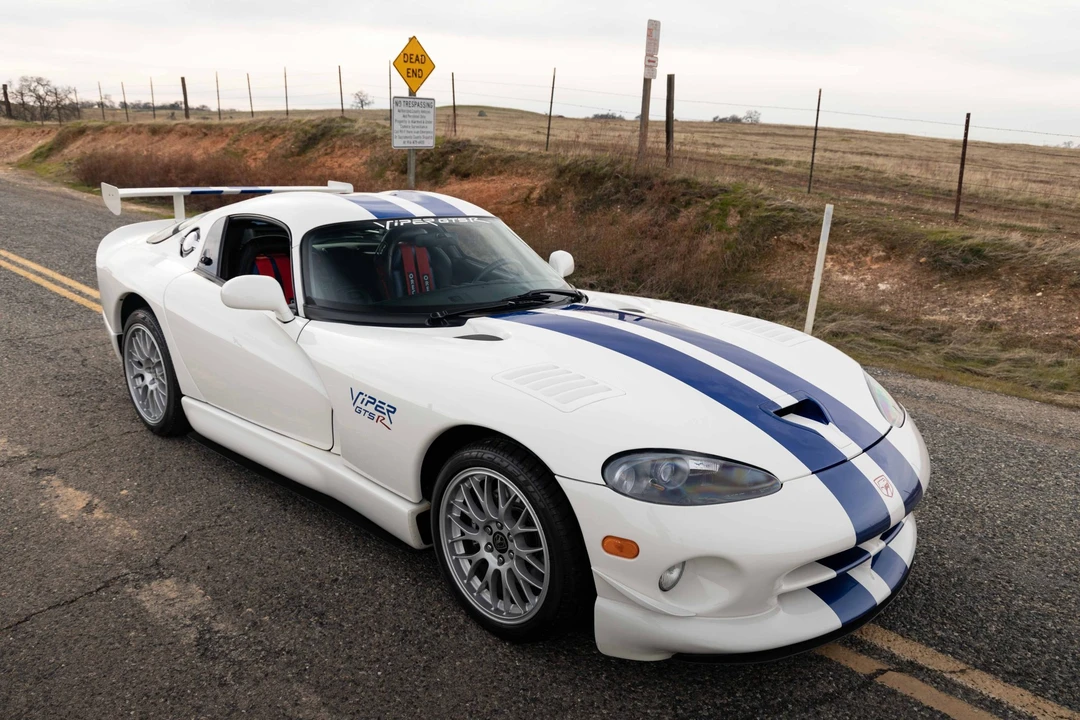 1998 Dodge Viper GTS 2nd Gen - Image 13 of 31