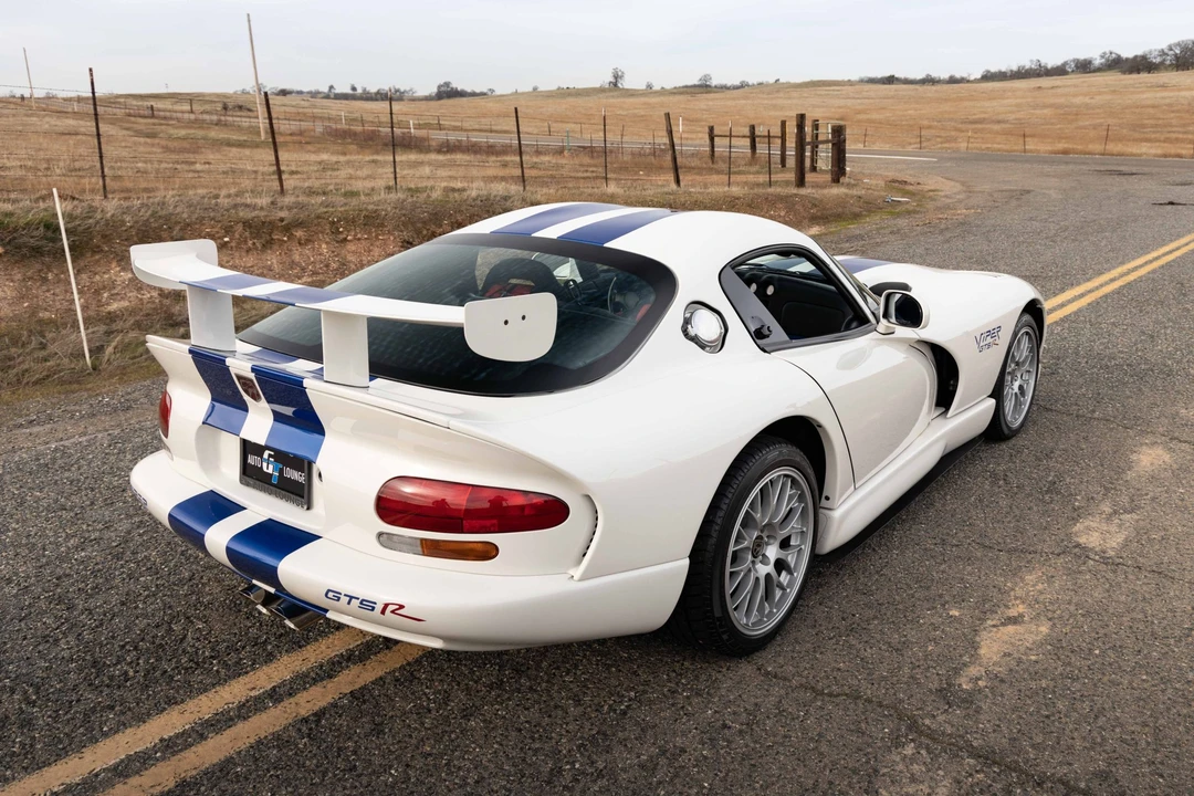 1998 Dodge Viper GTS 2nd Gen - Image 14 of 31
