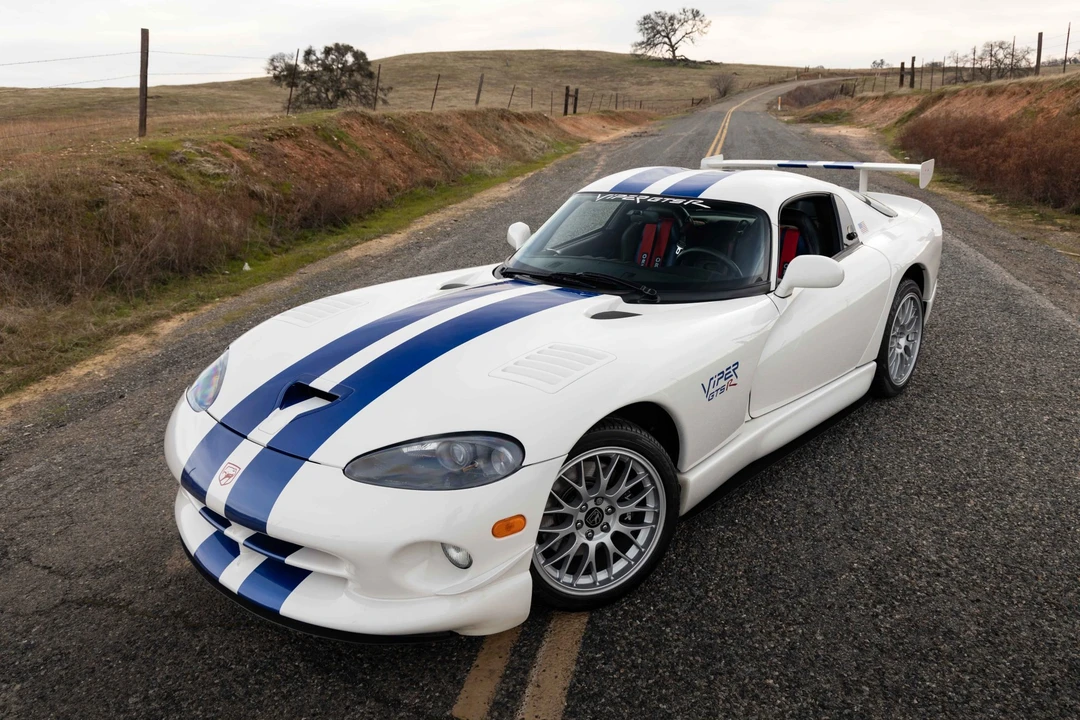 1998 Dodge Viper GTS 2nd Gen - Image 4 of 31