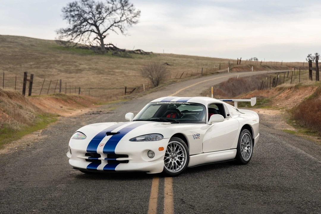 1998 Dodge Viper GTS 2nd Gen - Image 5 of 31