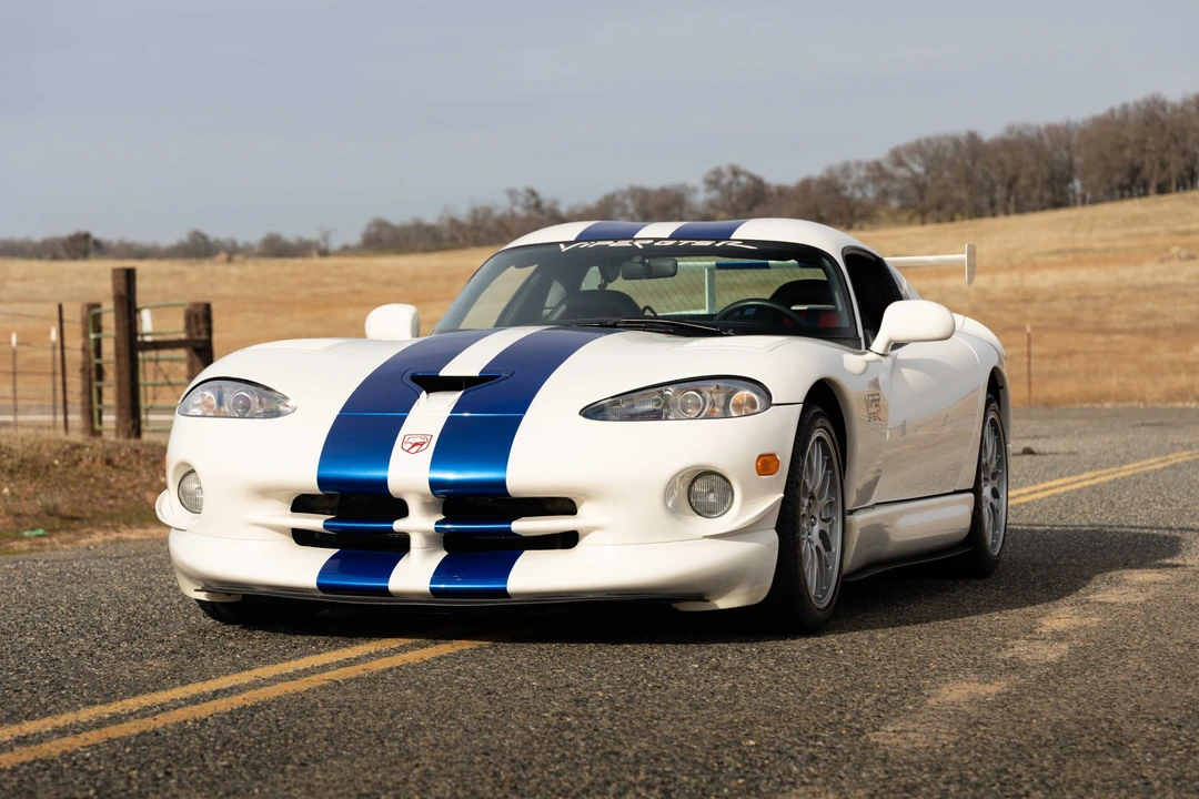 1998 Dodge Viper GTS 2nd Gen - Image 9 of 31