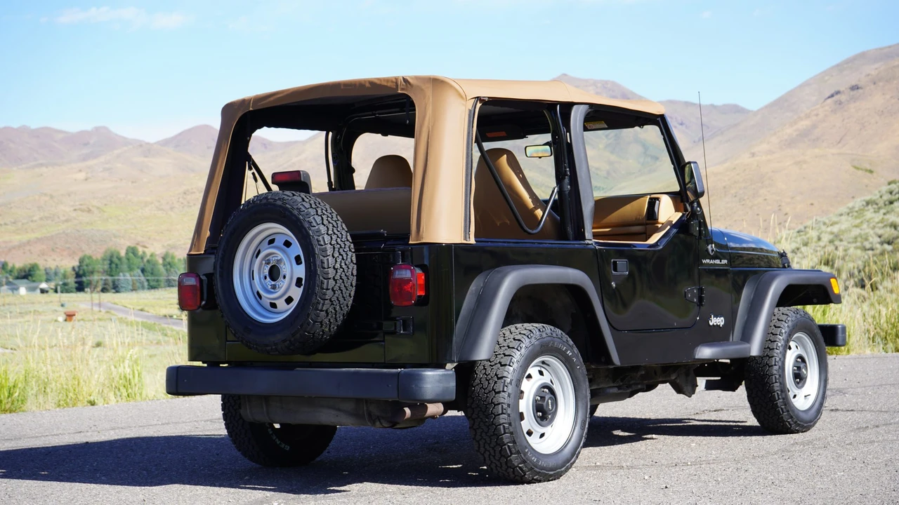 1998 Jeep TJ Wrangler - Image 26 of 31