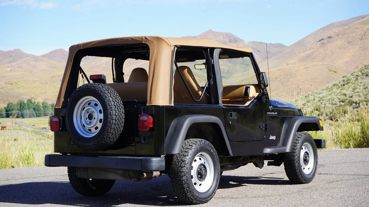 1998 Jeep TJ Wrangler - Image 29 of 31