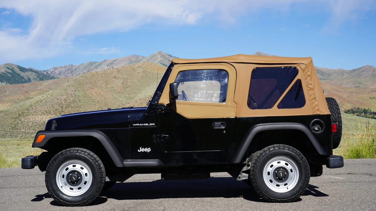 1998 Jeep TJ Wrangler - Image 12 of 31