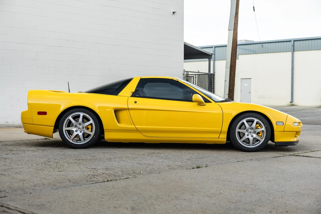 2001 Acura NA2 NSX - Image 8 of 31