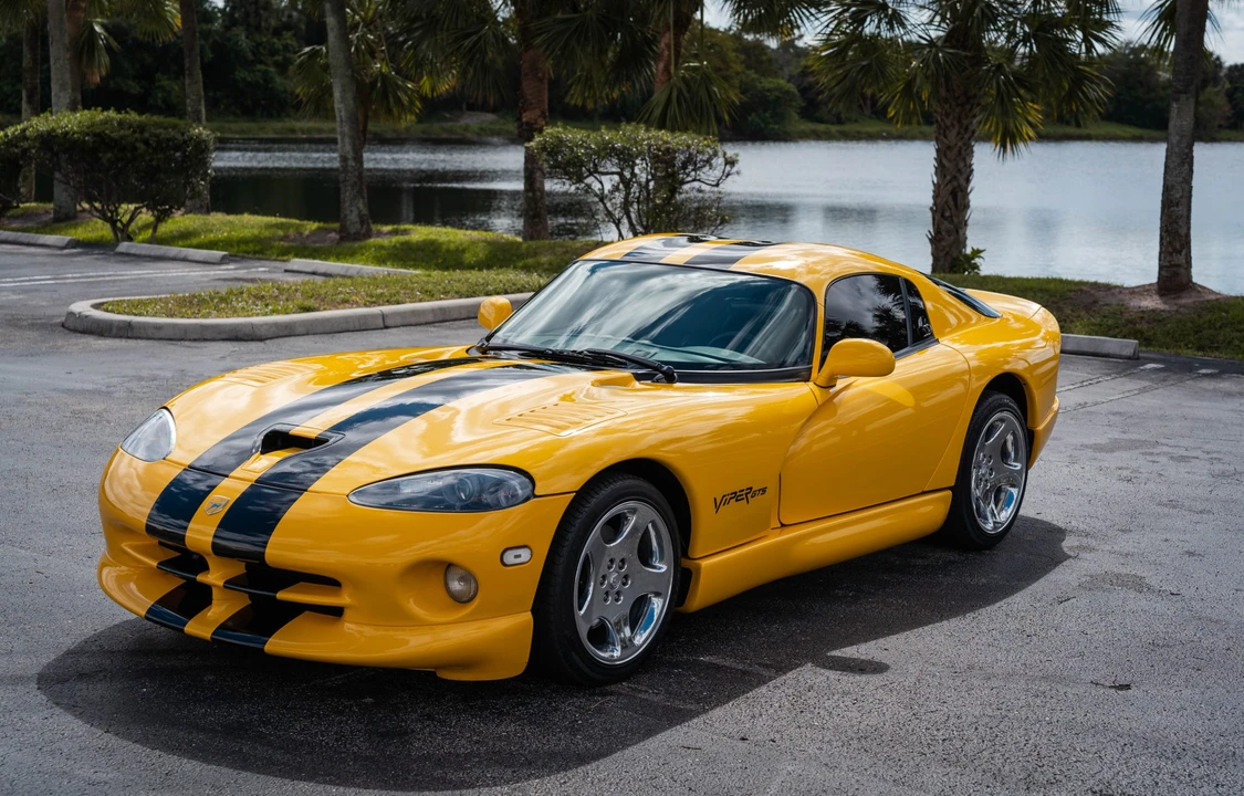 2001 Dodge Viper GTS 2nd Gen - Image 4 of 31