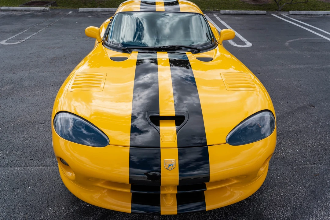 2001 Dodge Viper GTS 2nd Gen - Image 11 of 31