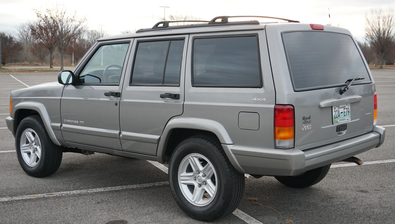 2001 Jeep XJ Cherokee - Image 17 of 31