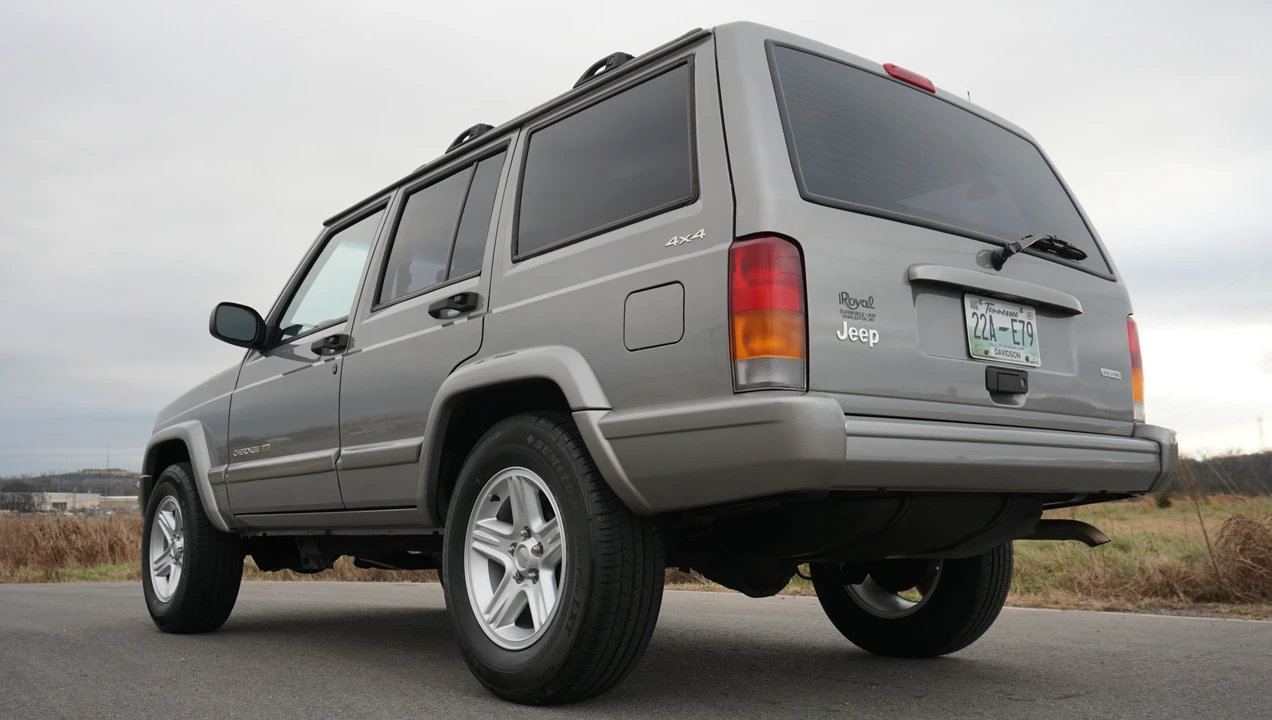 2001 Jeep XJ Cherokee - Image 18 of 31