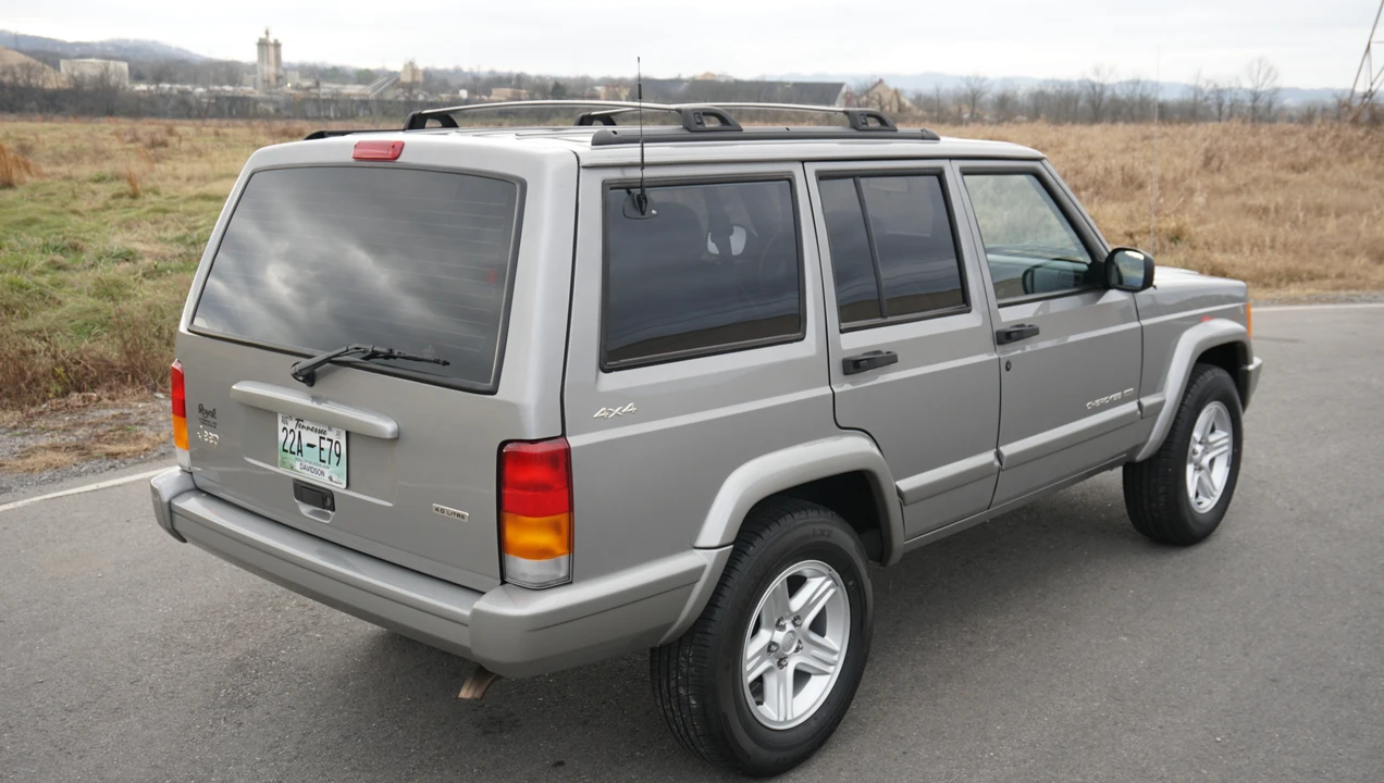 2001 Jeep XJ Cherokee - Image 12 of 31