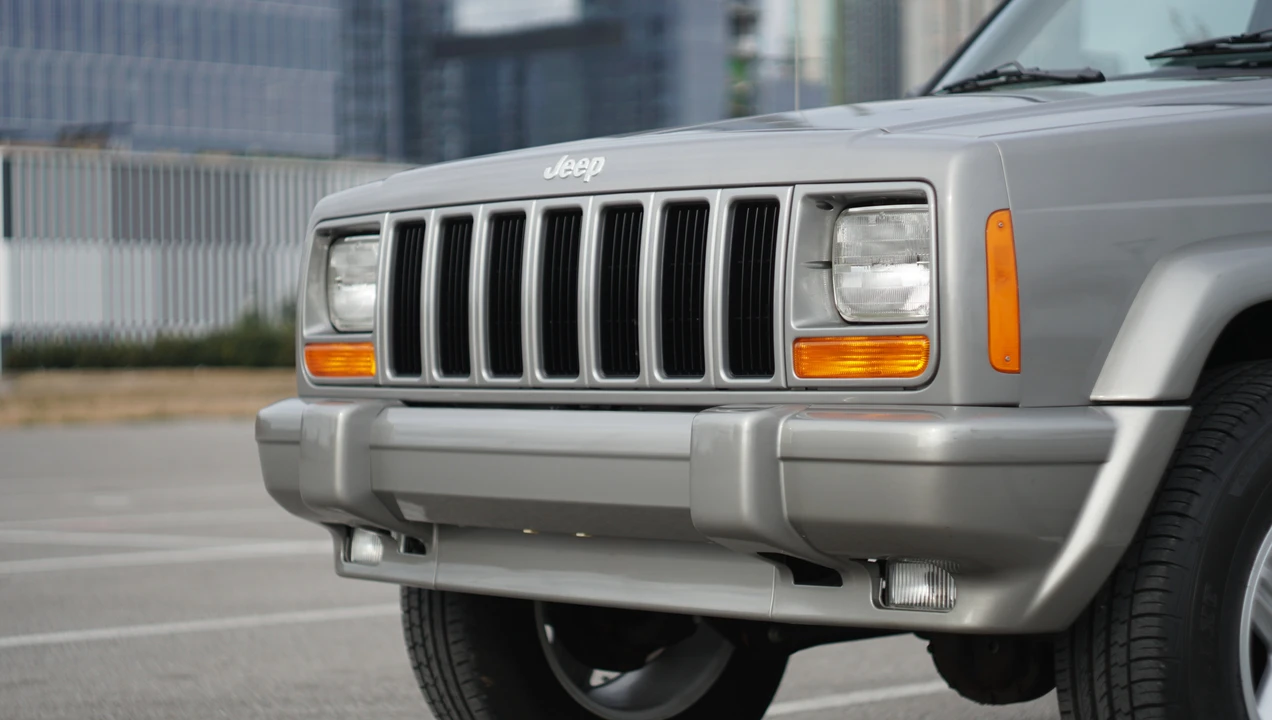 2001 Jeep XJ Cherokee - Image 30 of 31
