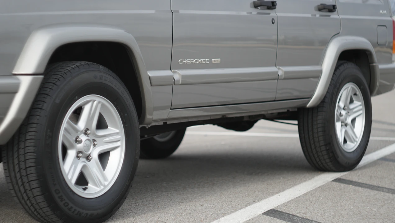 2001 Jeep XJ Cherokee - Image 29 of 31