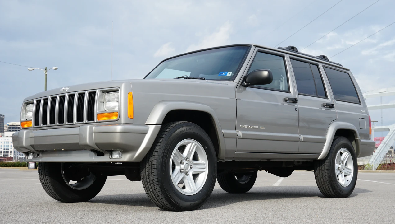 2001 Jeep XJ Cherokee - Image 3 of 31