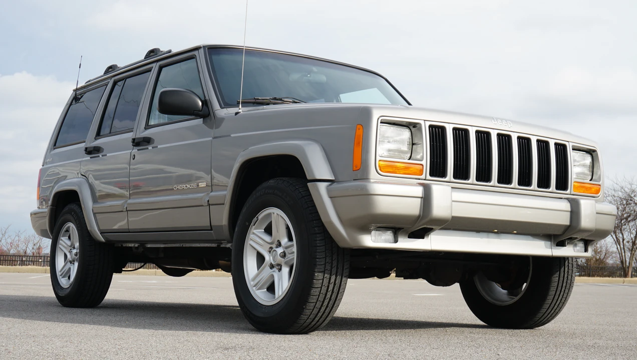 2001 Jeep XJ Cherokee - Image 10 of 31