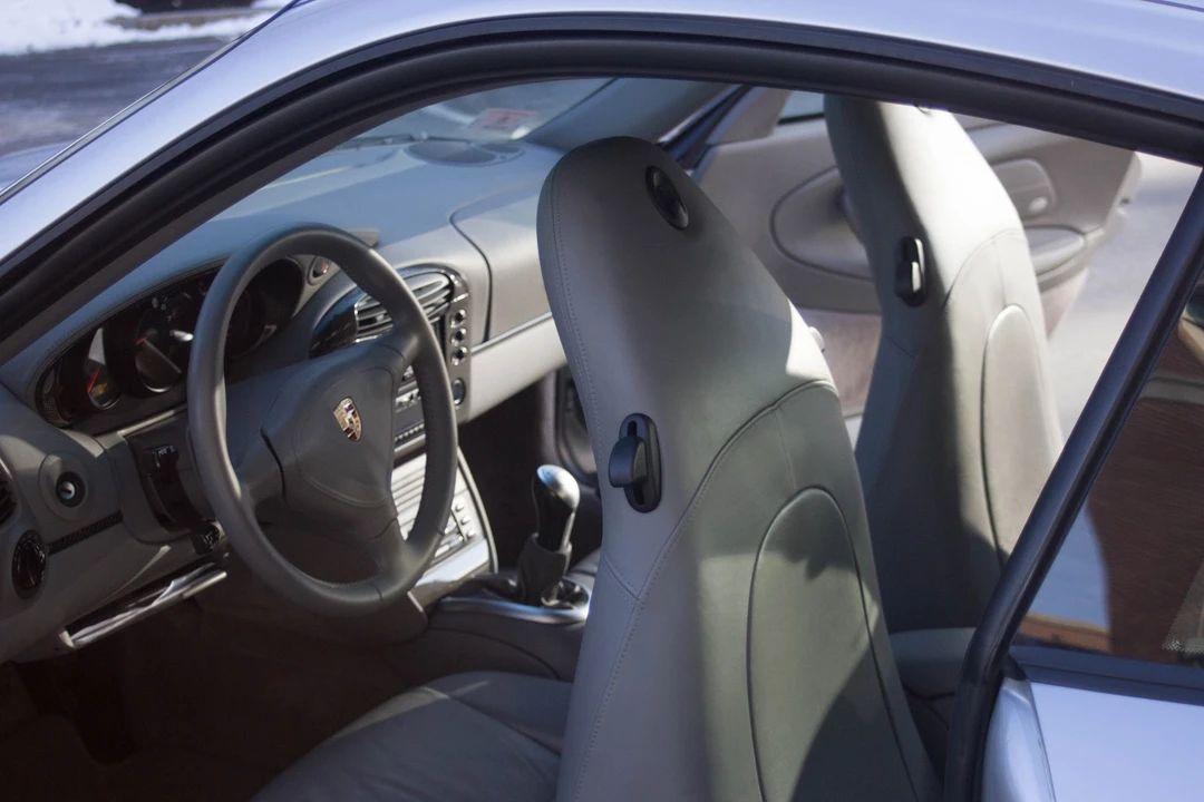 2001 Porsche 996 Turbo - Image 27 of 31