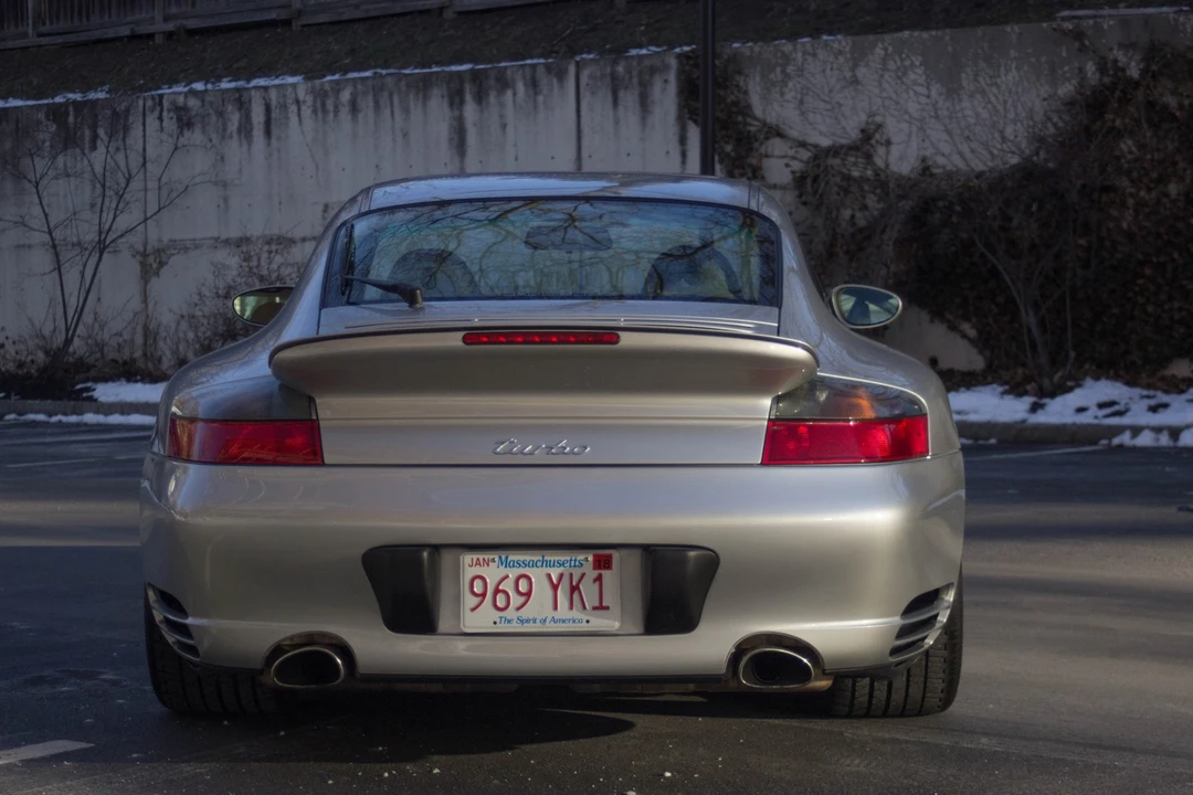 2001 Porsche 996 Turbo - Image 11 of 31