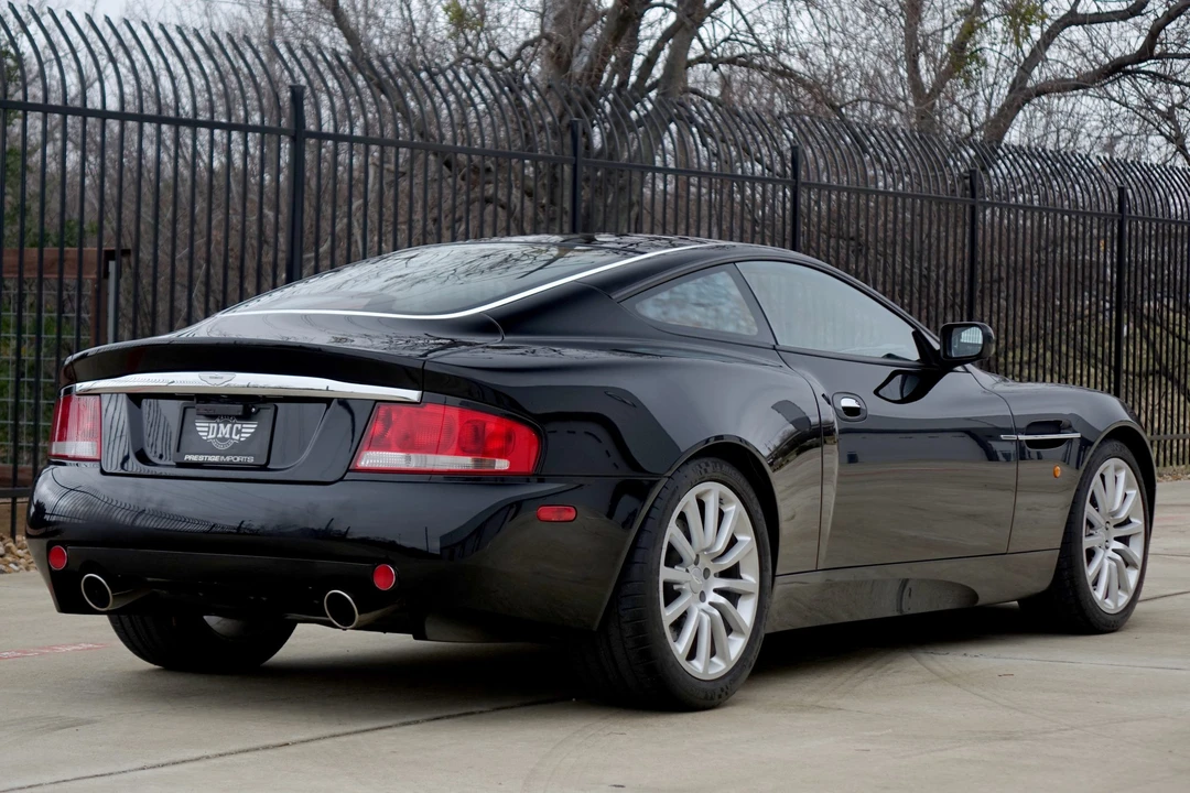 2002 Aston Martin Vanquish 1st Gen - Image 19 of 31