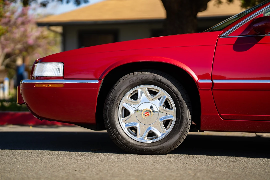 2002 Cadillac Eldorado 12th Gen - Image 21 of 31
