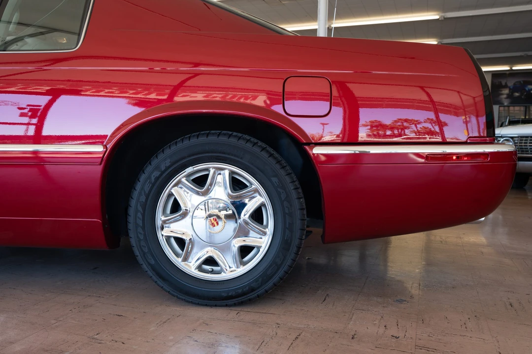 2002 Cadillac Eldorado 12th Gen - Image 23 of 31