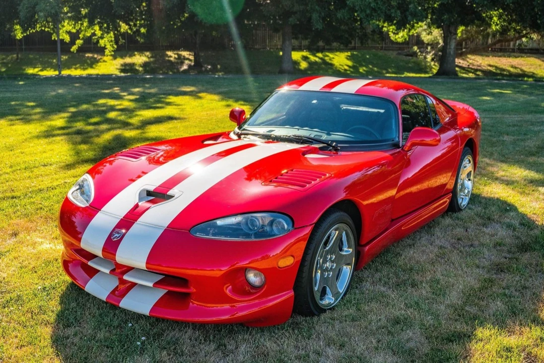 2002 Dodge Viper GTS 2nd Gen - Image 10 of 31