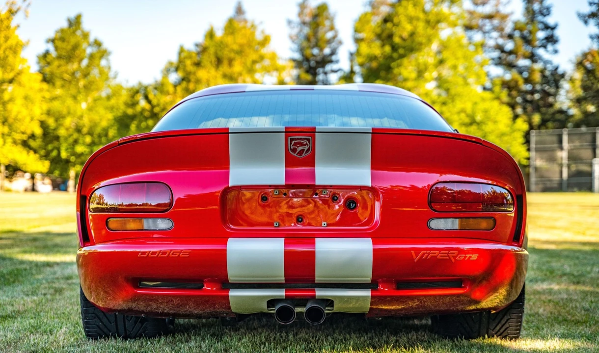 2002 Dodge Viper GTS 2nd Gen - Image 19 of 31