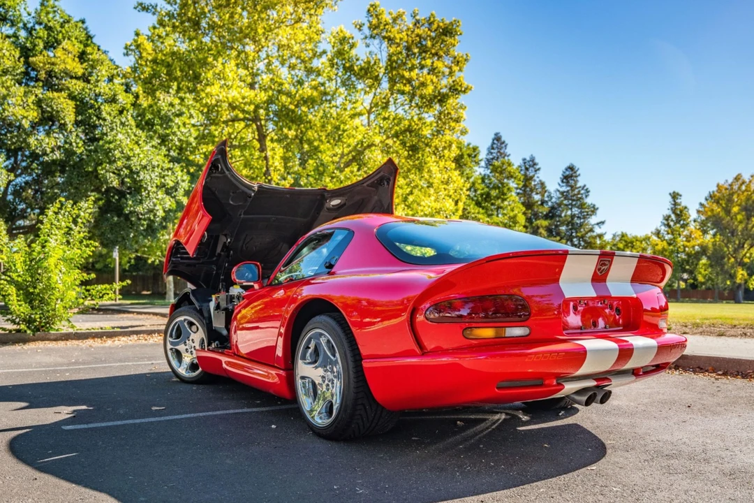 2002 Dodge Viper GTS 2nd Gen - Image 29 of 31