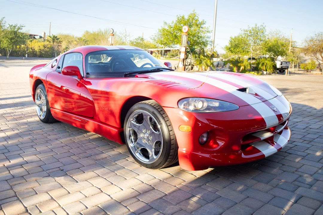 2002 Dodge Viper GTS 2nd Gen - Image 4 of 31