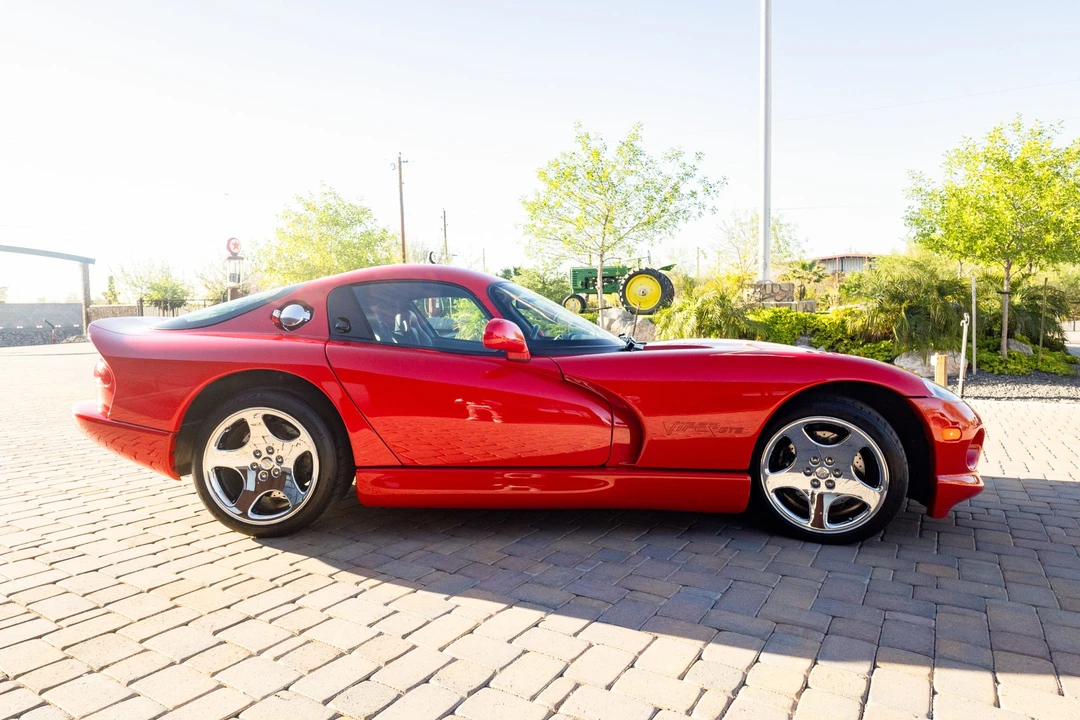 2002 Dodge Viper GTS 2nd Gen - Image 5 of 31