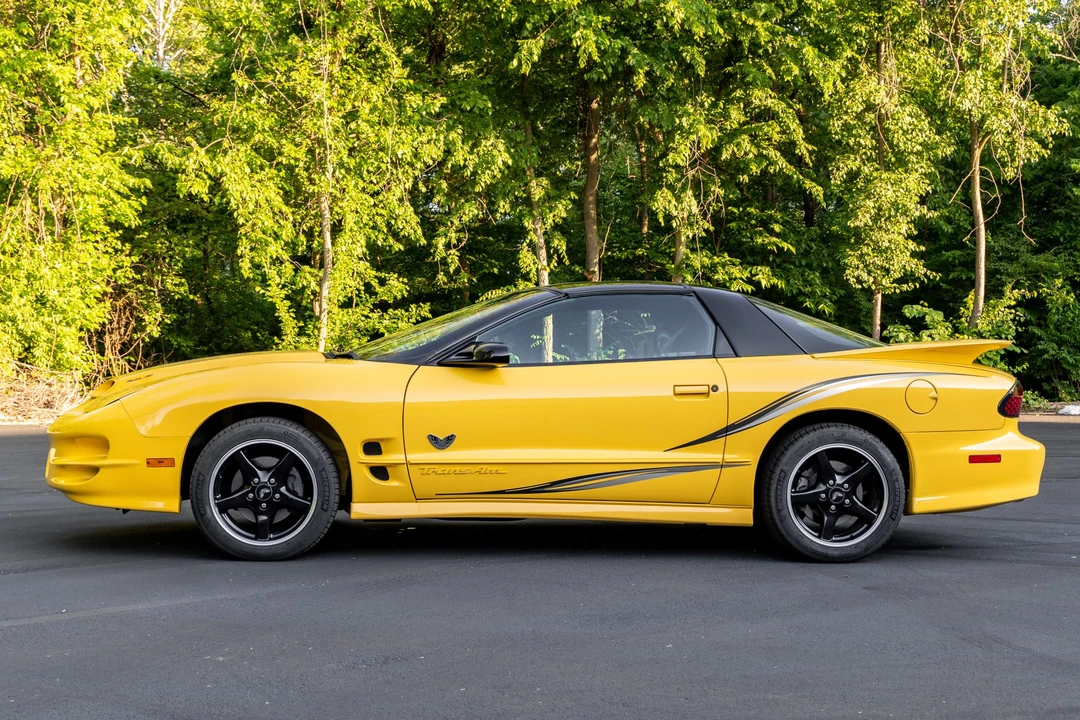 2002 Pontiac Firebird Trans Am 4th Gen - Image 18 of 31
