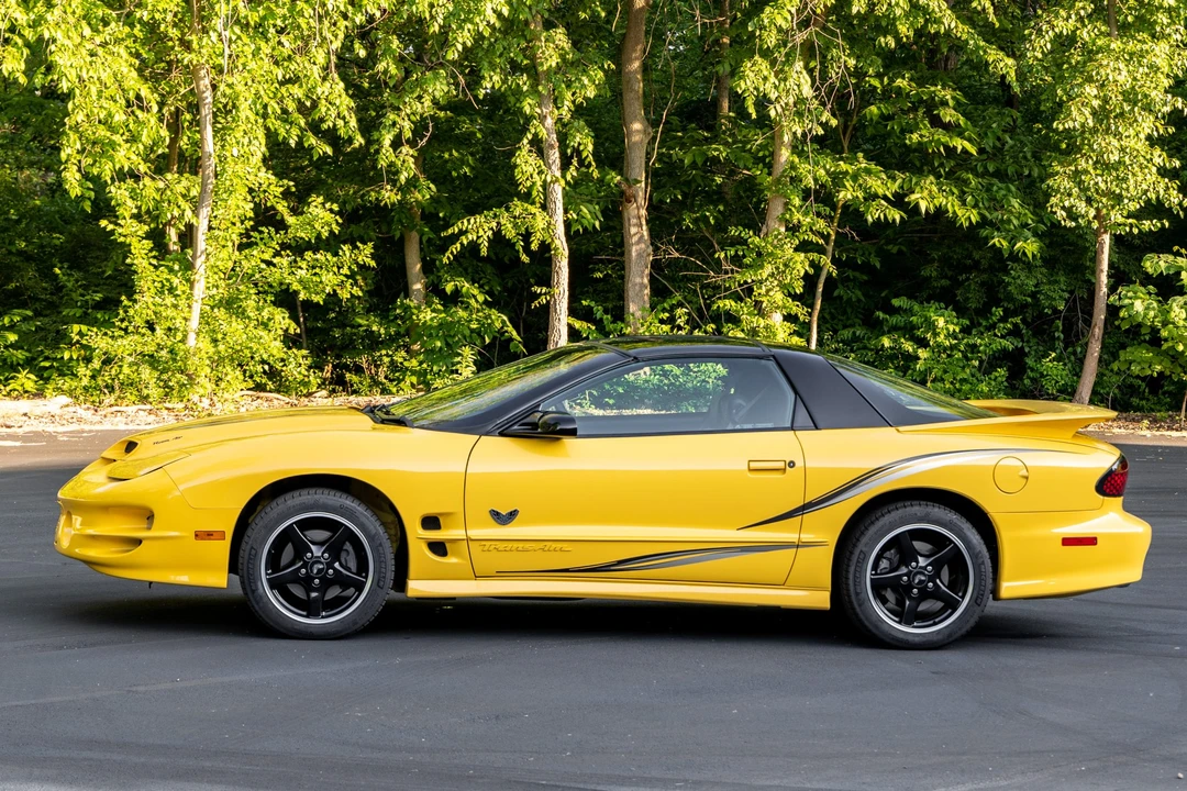 2002 Pontiac Firebird Trans Am 4th Gen - Image 19 of 31