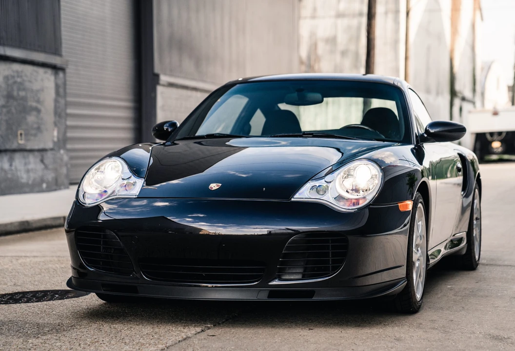 2002 Porsche 996 Turbo - Image 13 of 31