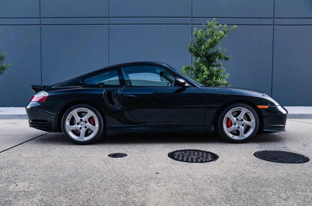 2002 Porsche 996 Turbo - Image 9 of 31